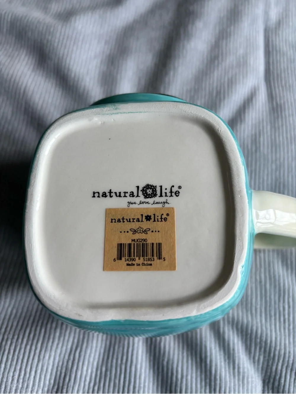 Natural Life Ceramic Camera-Shaped Mug in Aqua and Cream